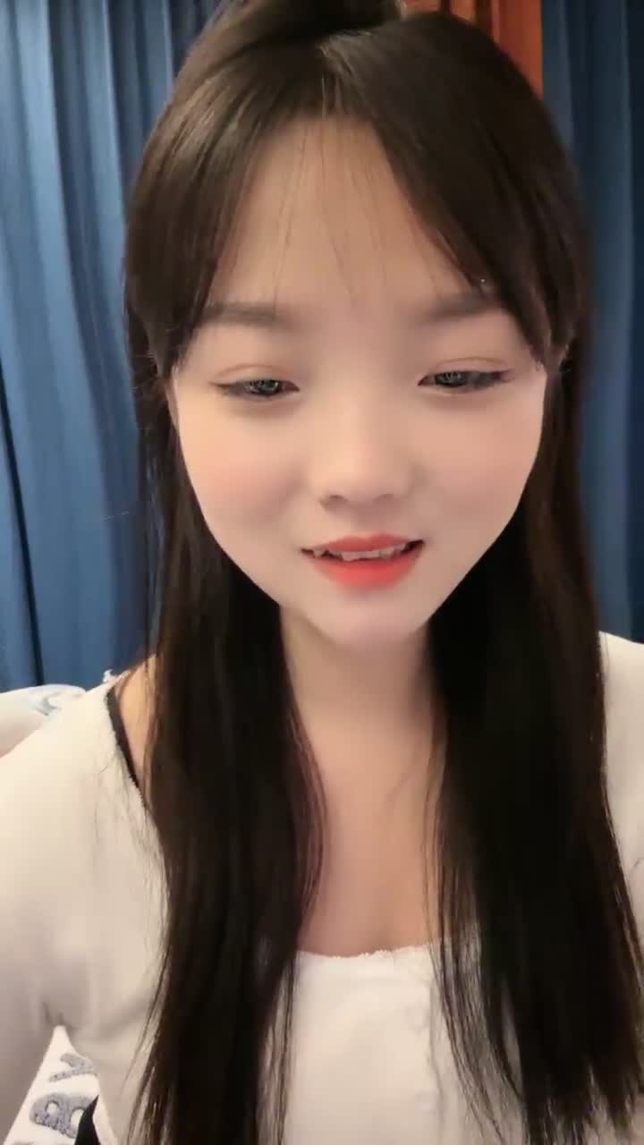 新人下海【你的女宠】可爱一脸稚嫩~肥穴大尺度自慰秀【17V】 (12)