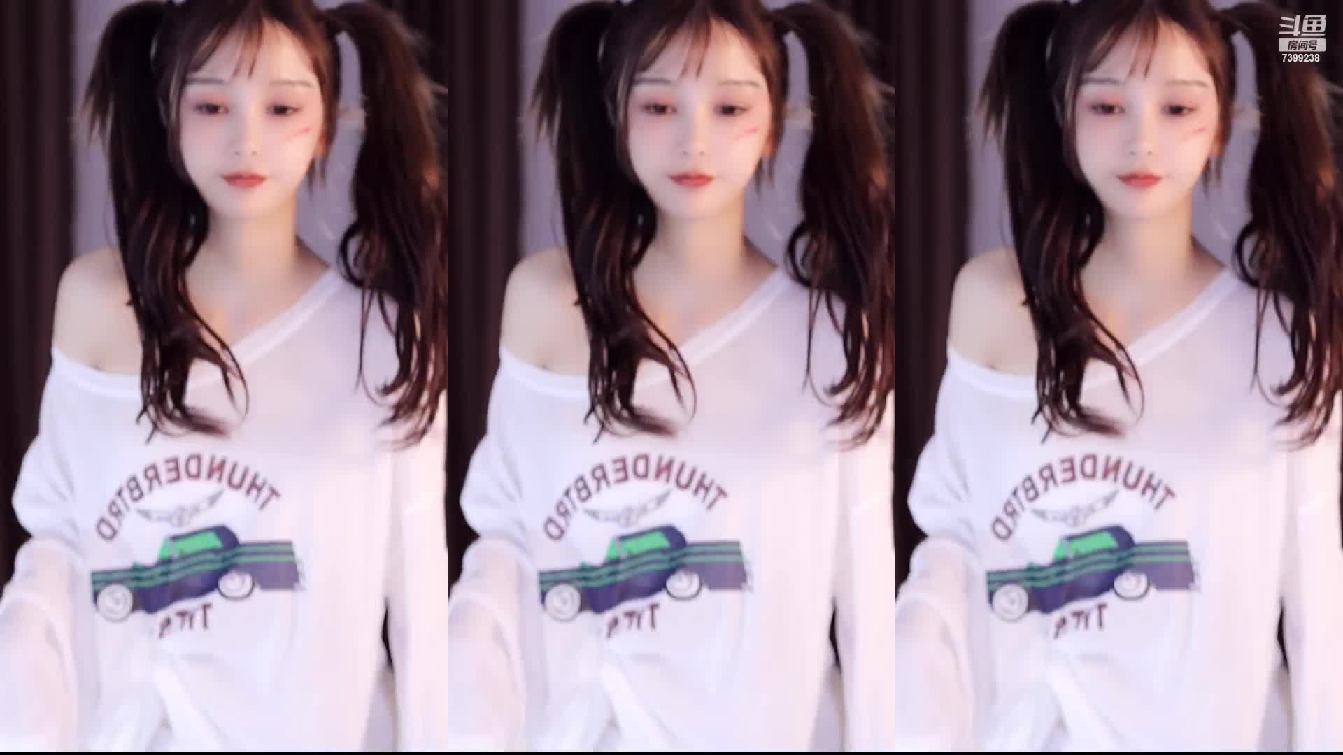 斗鱼主播【Rose肉阿】高价定制 情趣丁字疯狂揉胸欢音坐莲 漏毛艳舞【100V】 (62)