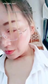 【瑶瑶想喷喷】户外开车裸露~从不穿内裤~厨房尿喷大潮喷【24V】 (19)