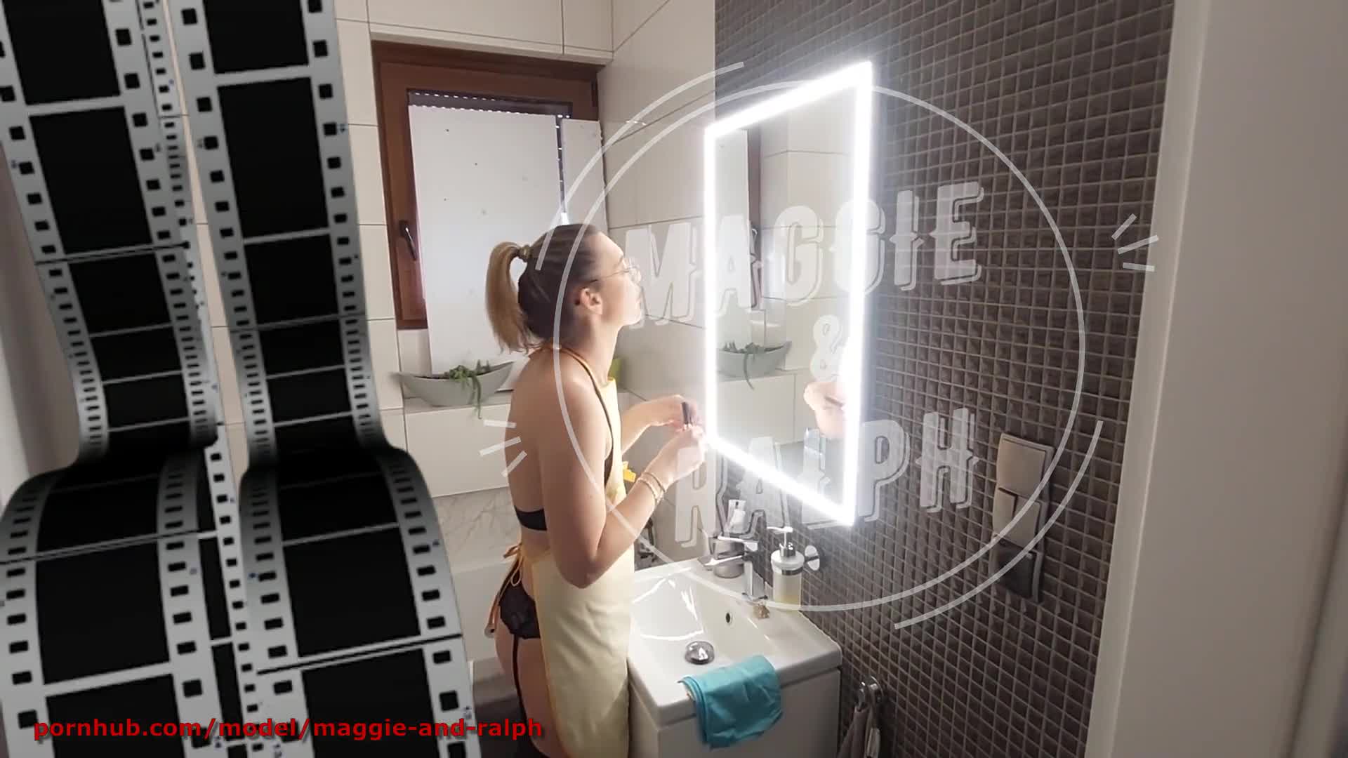 聚会结束后，我和我饥渴的继母一起睡 共用床 我操我的继母 After the party, I shared a bed with my horny stepmom (65310f97db9c0)