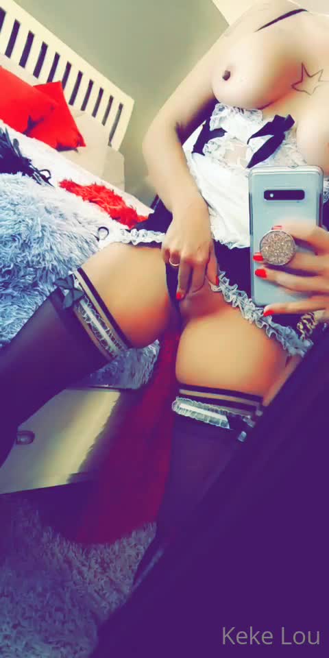 【自整理】练过瑜伽的软体骚母狗逼脸脚同框，用力掰开骚逼让你看个够，大鸡巴都立正了【471V】 (174)