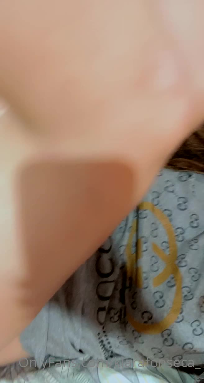 【自整理】戴上乳头链子的小母狗，扒开肥屁股一看，里面是白虎一线天，大肉棒已经饥渴难耐了！【222V】 (23)