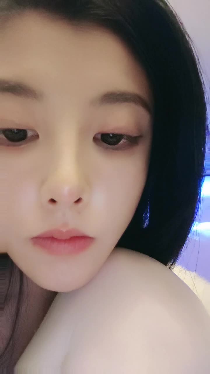 完美御姐~复出【熙颜】转绿播~清纯白丝【16V】 (14)