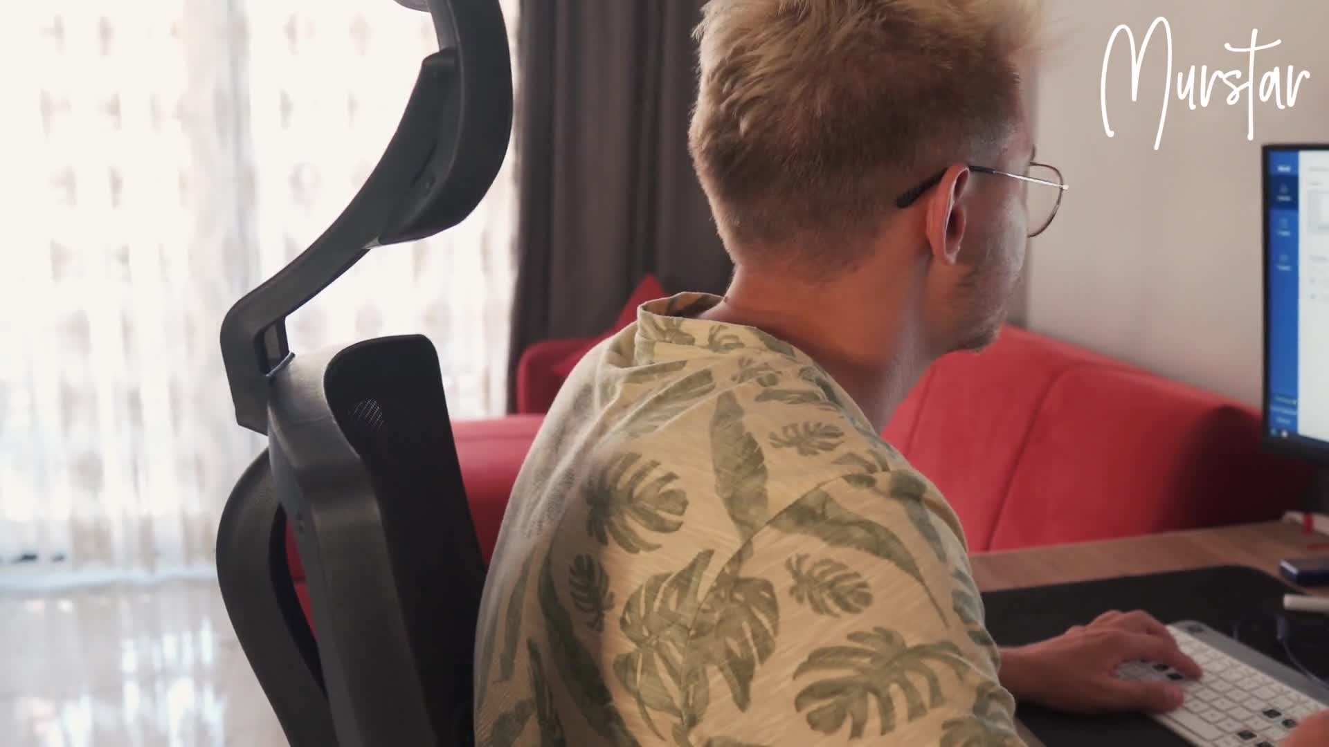 叛国罪第一集：黑客 (ph62ed62ff1e9d7)