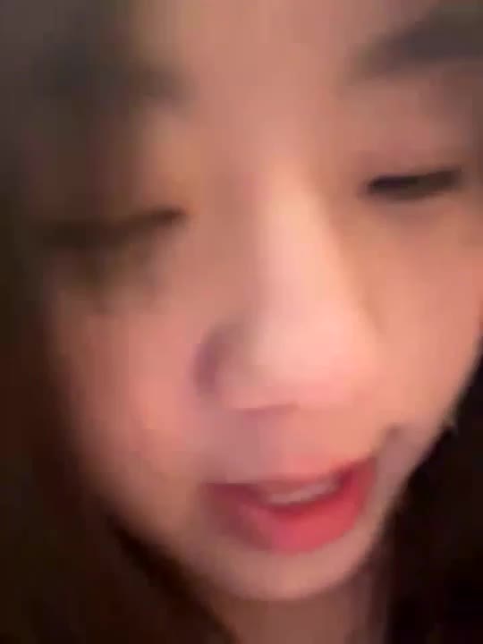 stripchat【Olivia】童颜巨乳! 道具自慰~高潮狂喷水【31v】 (35)