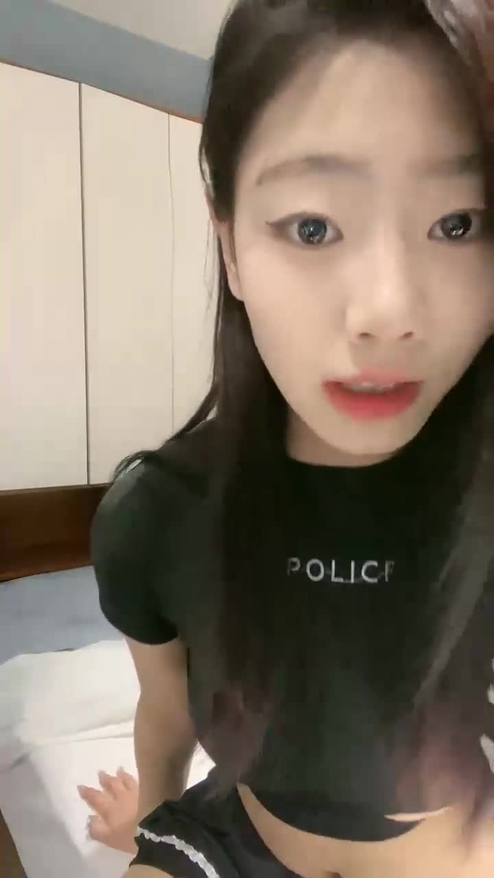 G奶校花 【雨霖玲海贼王】裸舞~道具狂插~【28v】 (3)