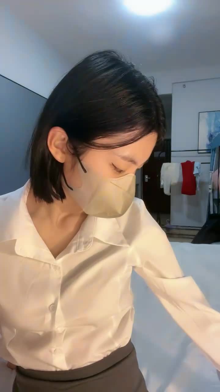 舞蹈御姐! 【兔子追乌龟】全新姿势~自慰~尿尿!【21v】 (18)