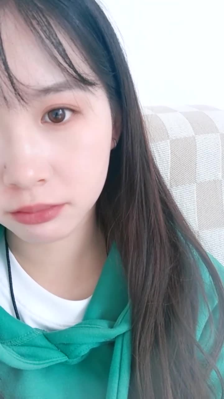 【大一清纯小学妹】巨乳学妹~! 户外跳蛋~掰穴特写~流浆【44v】 (14)