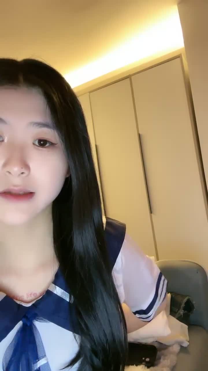 大二学妹 深喉口交 主动骑乘位啪啪【四川成都丝丝】被大屌男友爆操内射~道具插出豆浆！【24v】 (19)