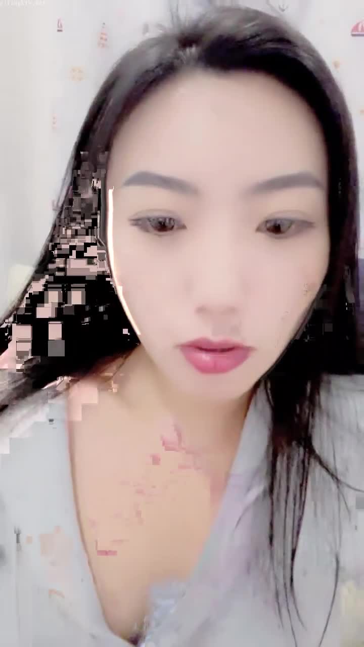 【良家小少妇呀】清秀人妻~跳蛋爽震~无套啪啪边挤奶水【18V】 (19)