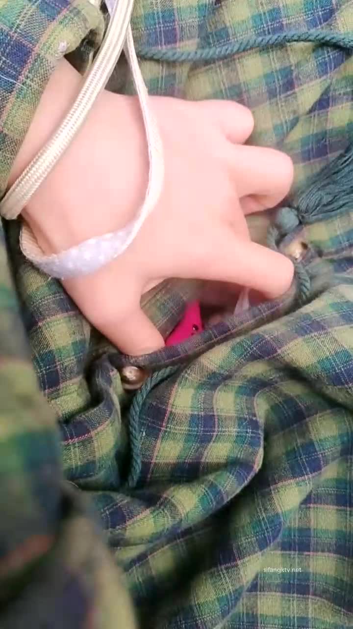 【大一清纯小学妹】巨乳学妹~! 户外跳蛋~掰穴特写~流浆【44v】 (41)