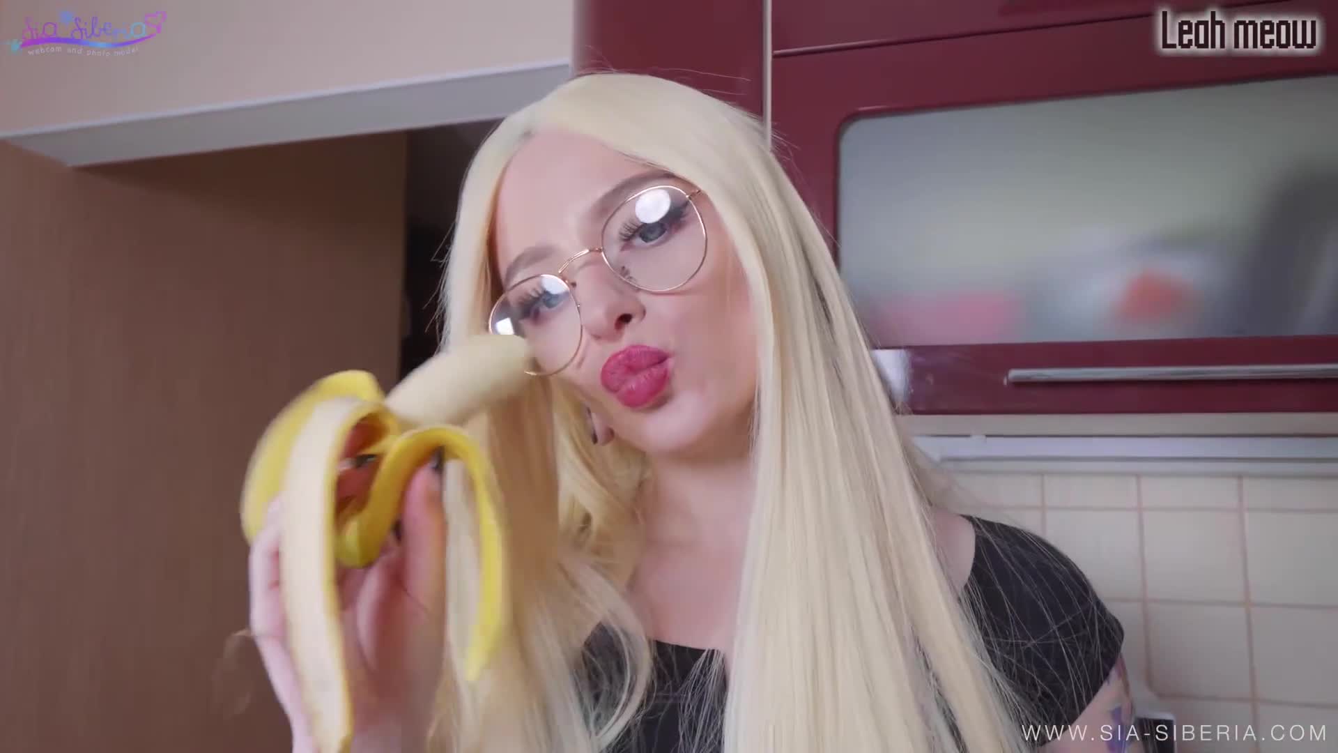 超淫乱coser~群P盛宴~LeahMeowCosplay（P站）视频【215V】 (20)