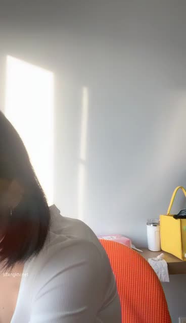 舞蹈御姐! 【兔子追乌龟】全新姿势~自慰~尿尿!【21v】 (21)