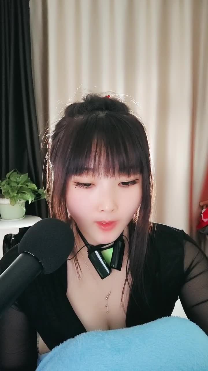 自录无水~多才多艺【暴躁小萌】骚舞合集~勾人摄魄【18V】 (13)