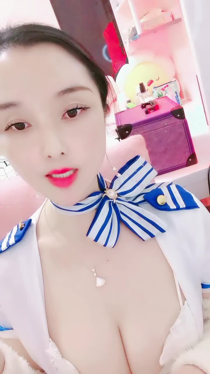 自录~高颜值绿播【莞式技师全套服务】空姐制服~雪白大奶~聊骚【11V】 (7)