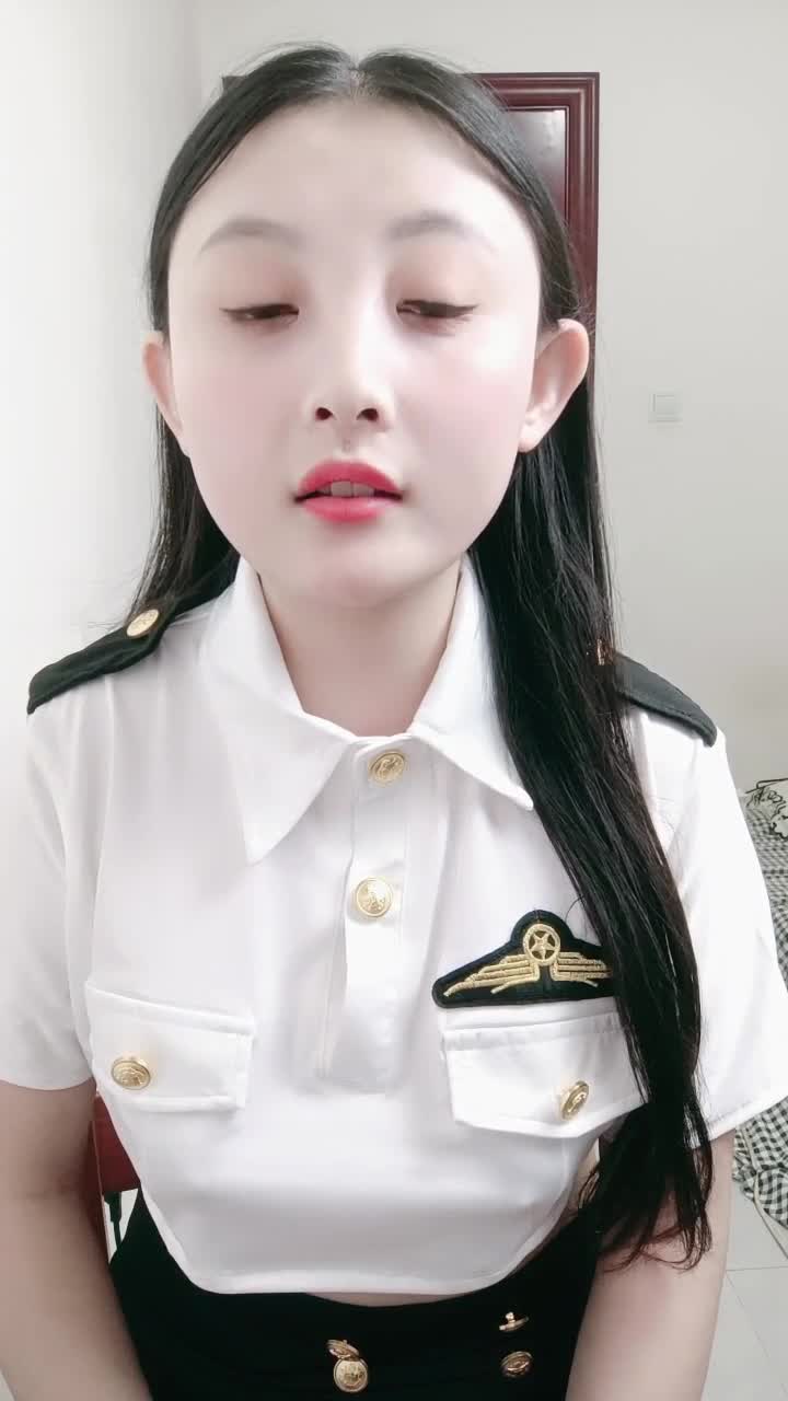 白嫩嫩的学生妹爱吃鸡巴【JK学妹】口活一流~被对象无套猛干【10V】 (8)