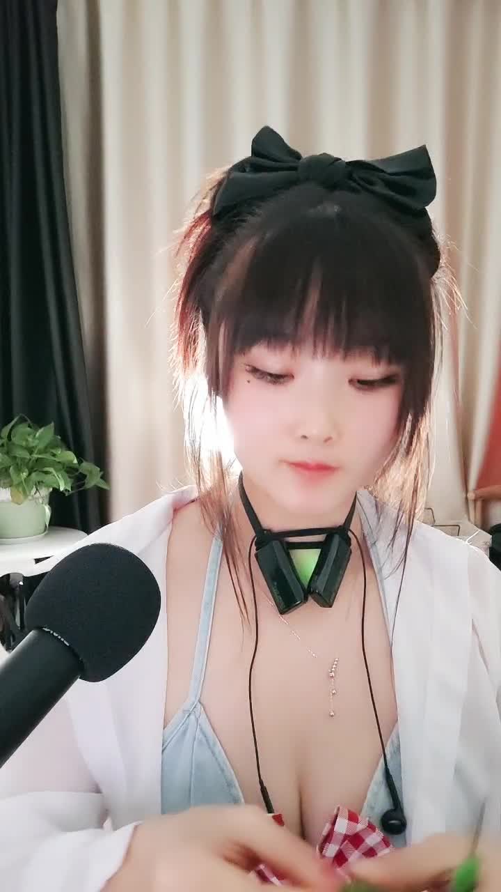 自录无水~多才多艺【暴躁小萌】骚舞合集~勾人摄魄【18V】 (16)