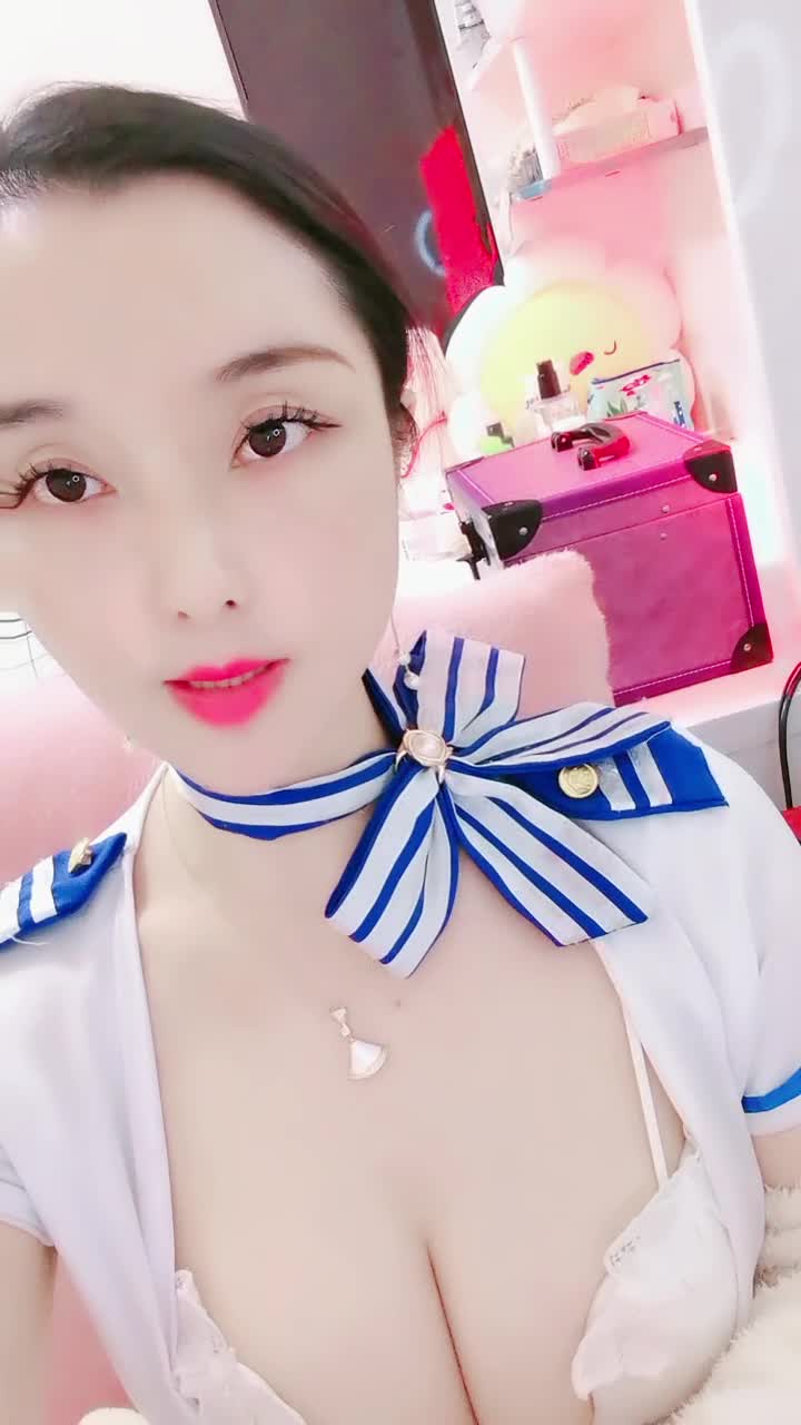 自录~高颜值绿播【莞式技师全套服务】空姐制服~雪白大奶~聊骚【11V】 (6)