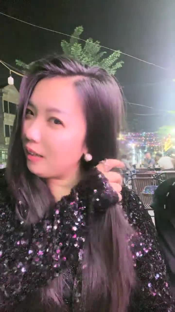 与闺蜜下海，【户外一根烟】为金主双重口交侍奉 深喉吞精骨感美少女自慰互动大秀【26v】 (14)