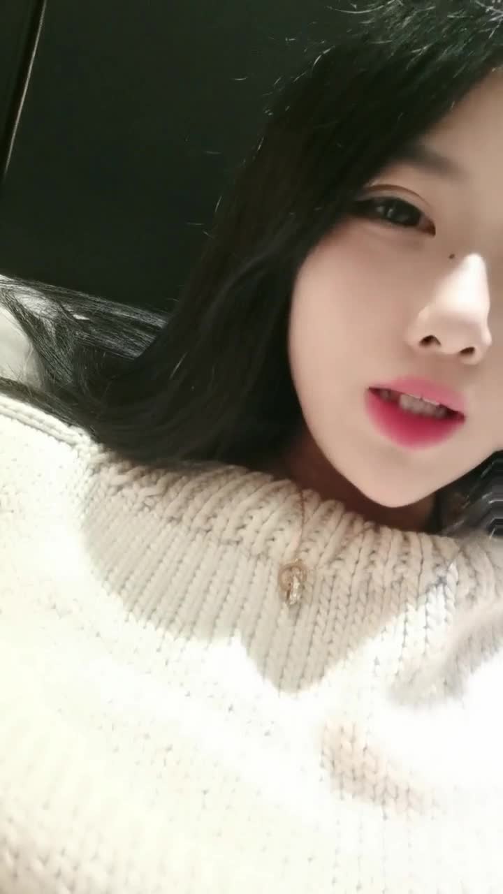 颜值女神【楚歌】极品露脸裸舞，跳蛋自慰诱惑，10-12月直播合集【37V】 (37)