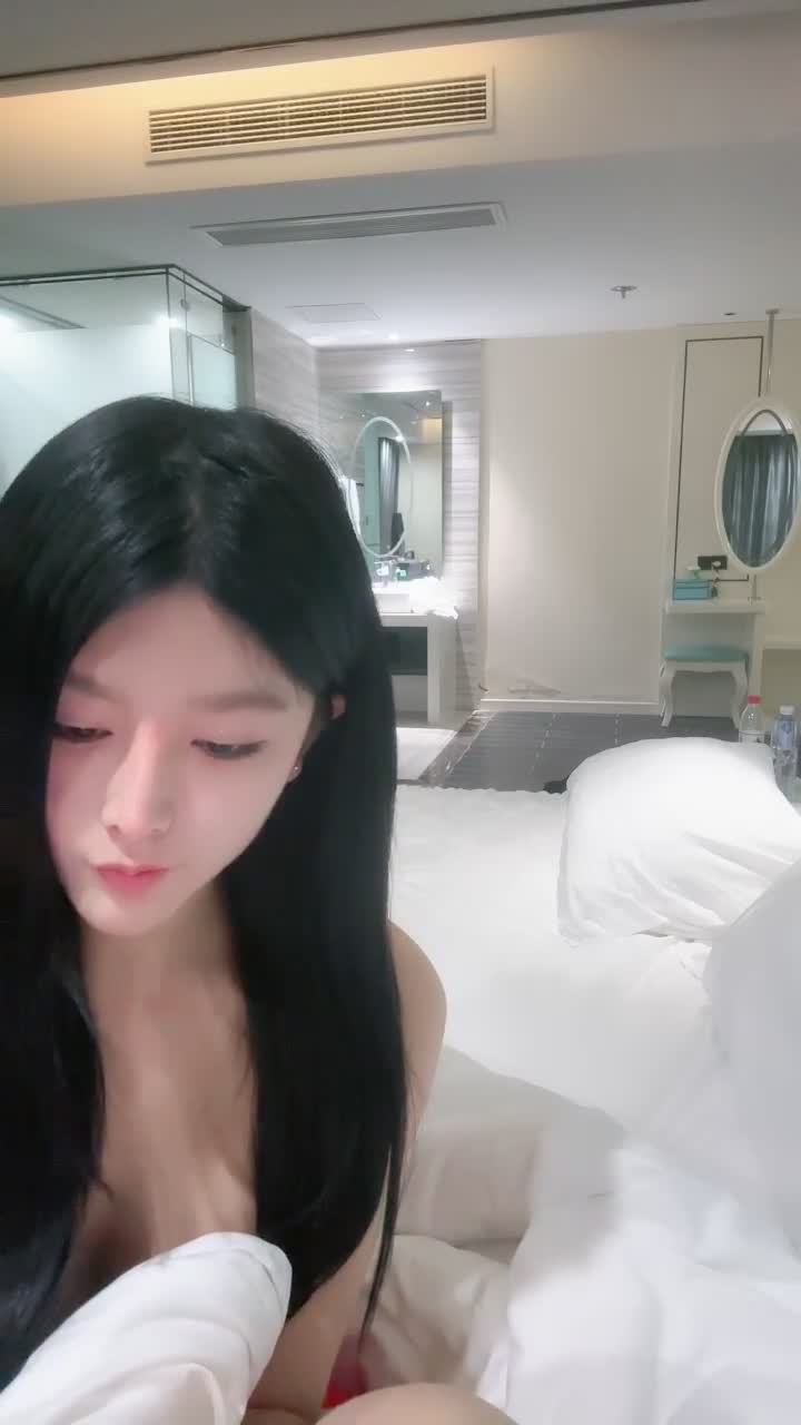 绿播下海【苏州狐狸】巅峰颜值~居然脱光了【23V】 (21)