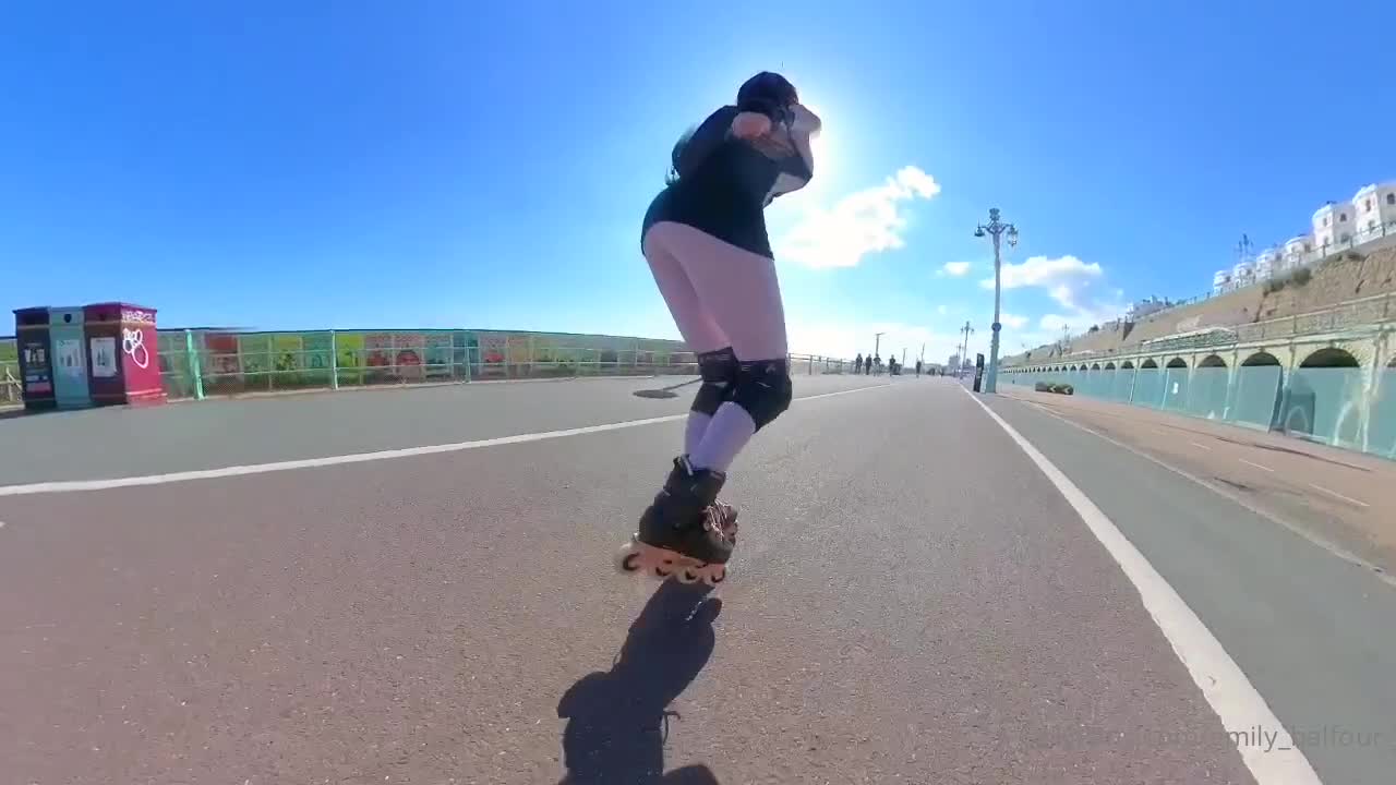 欧美大奶喜欢女女自嗨的博主Emily Balfour合集【445V】 (43)