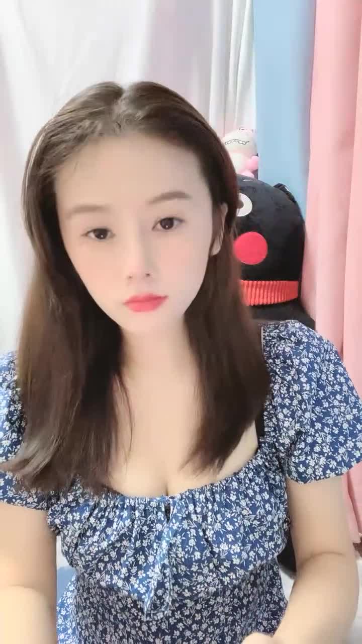 超美反差萌女神！【最幸运的幸运】部分密码房 通话中~跳蛋塞逼道具抽插~狂震疯狂喷水流浆!【40v】 (21)