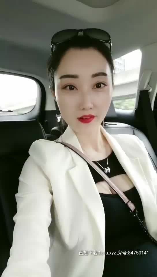 户外车震野战 勾搭按摩技师无套啪啪【王丽坤的表妹】震动出水深喉口交呻吟娇喘【27v】 (21)