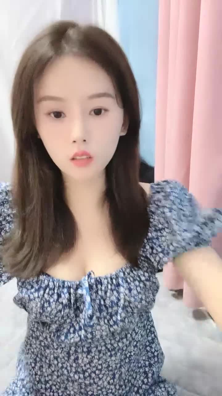 超美反差萌女神！【最幸运的幸运】部分密码房 通话中~跳蛋塞逼道具抽插~狂震疯狂喷水流浆!【40v】 (20)