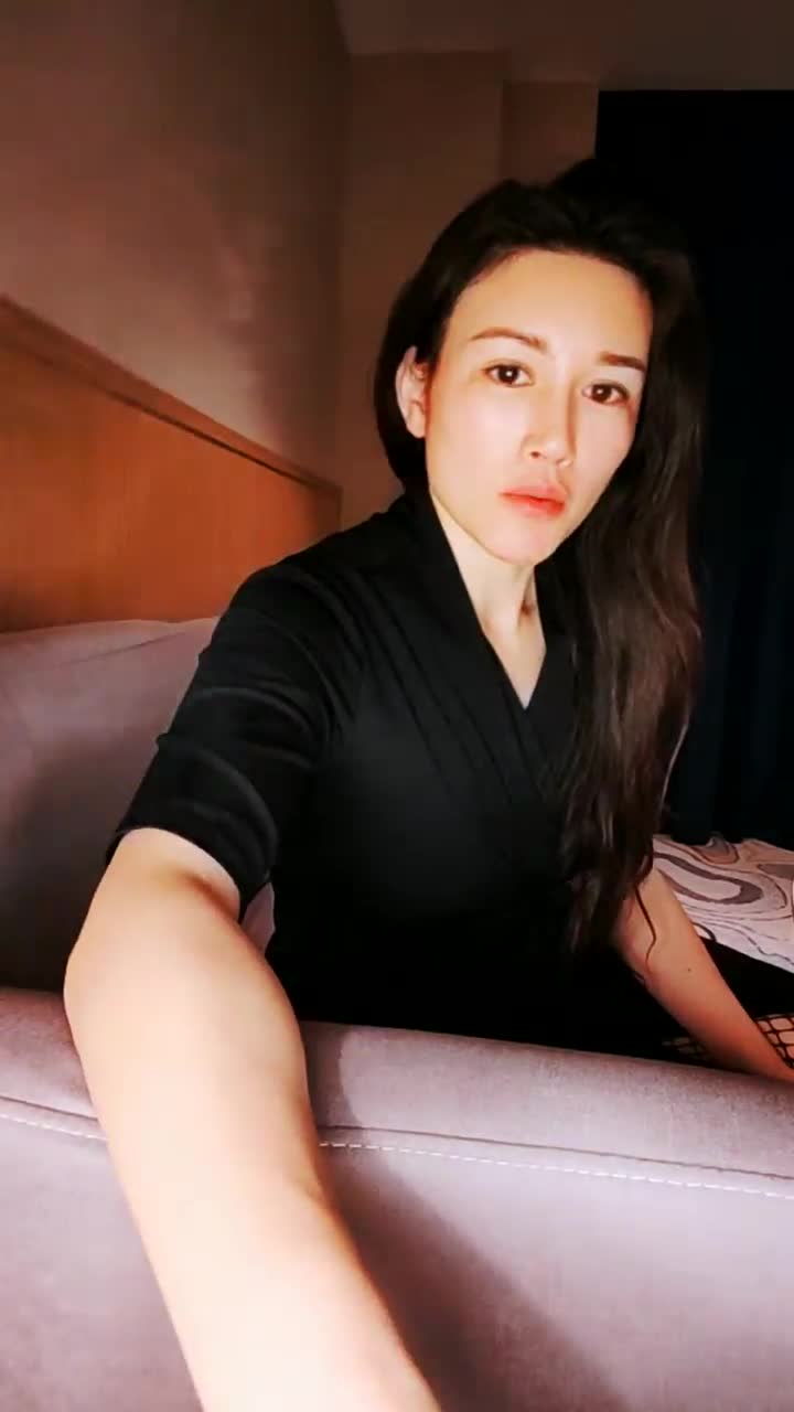 G奶滴滴车司姬~!【红日慢慢落下】沟搭车震 KTV啪啪~无套内射【40v】 (46)