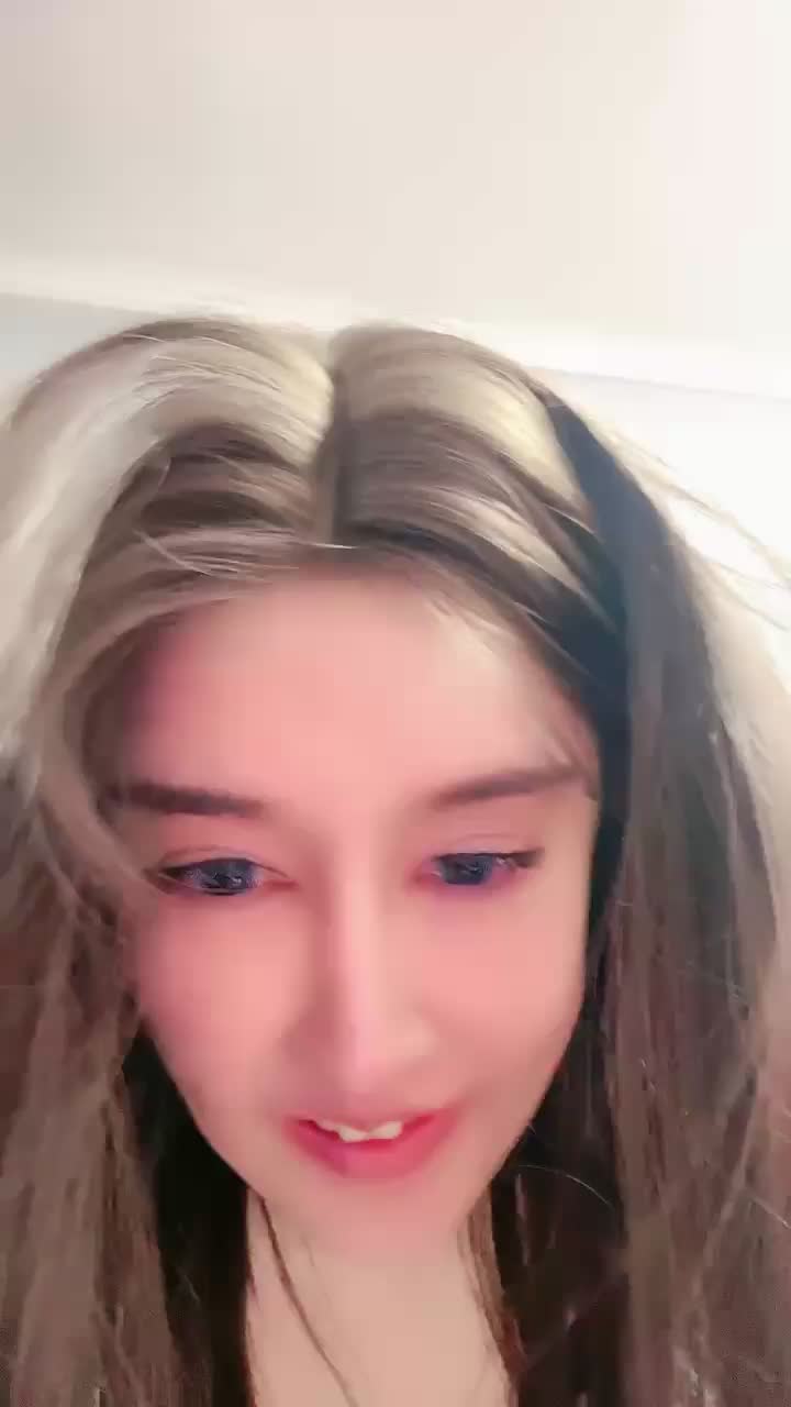 【西塔】首次协闺蜜下海~极致诱惑~道具自慰~狂插【19V】 (15)