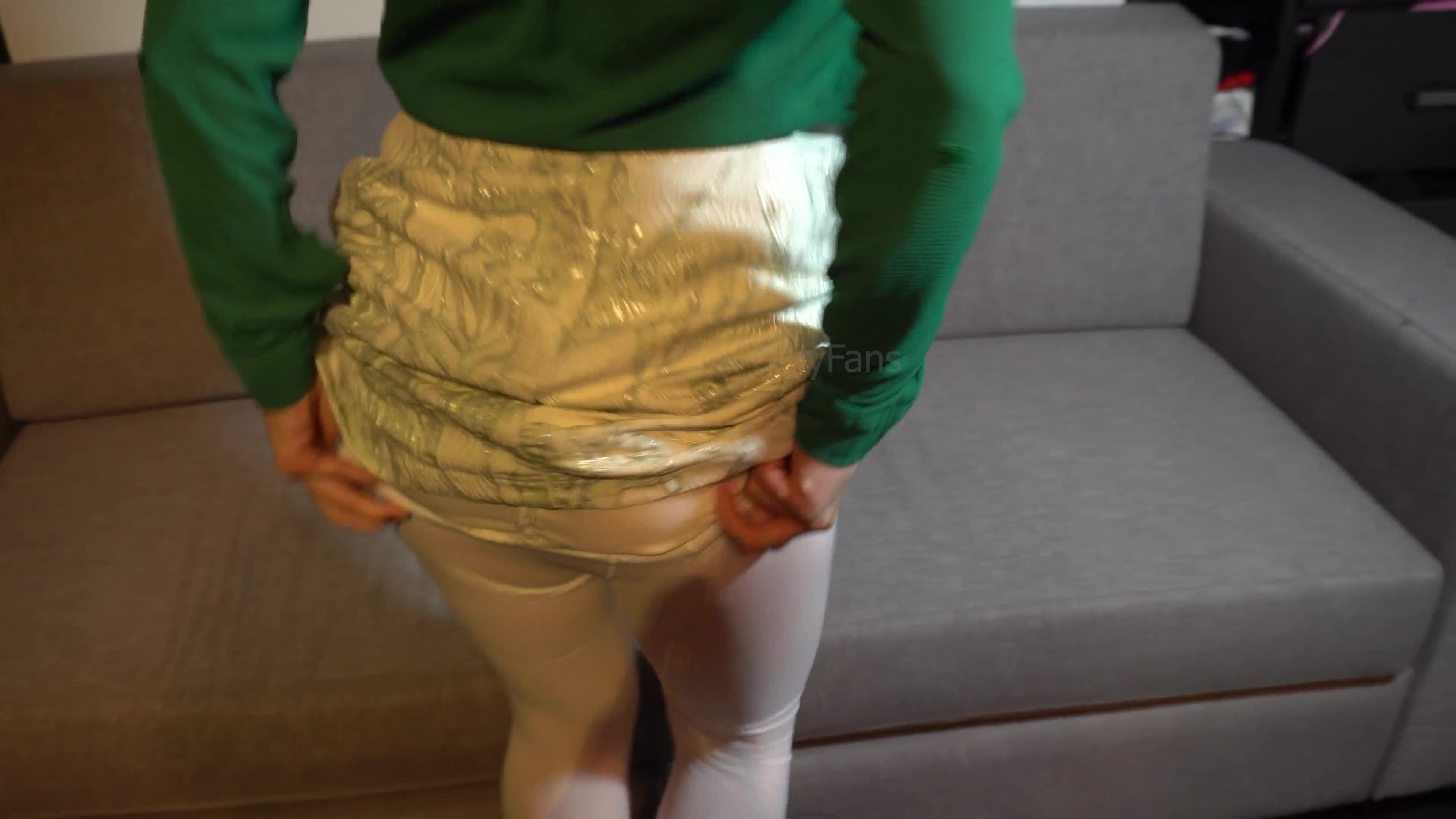 Xmas Elf get Anal from Black Santa