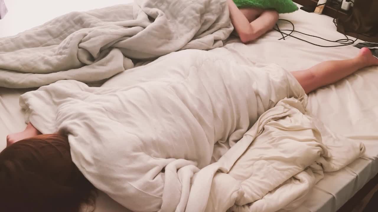 最高に興奮するシチュエーションでの中出し→大洪水 (64aff71d5becb)