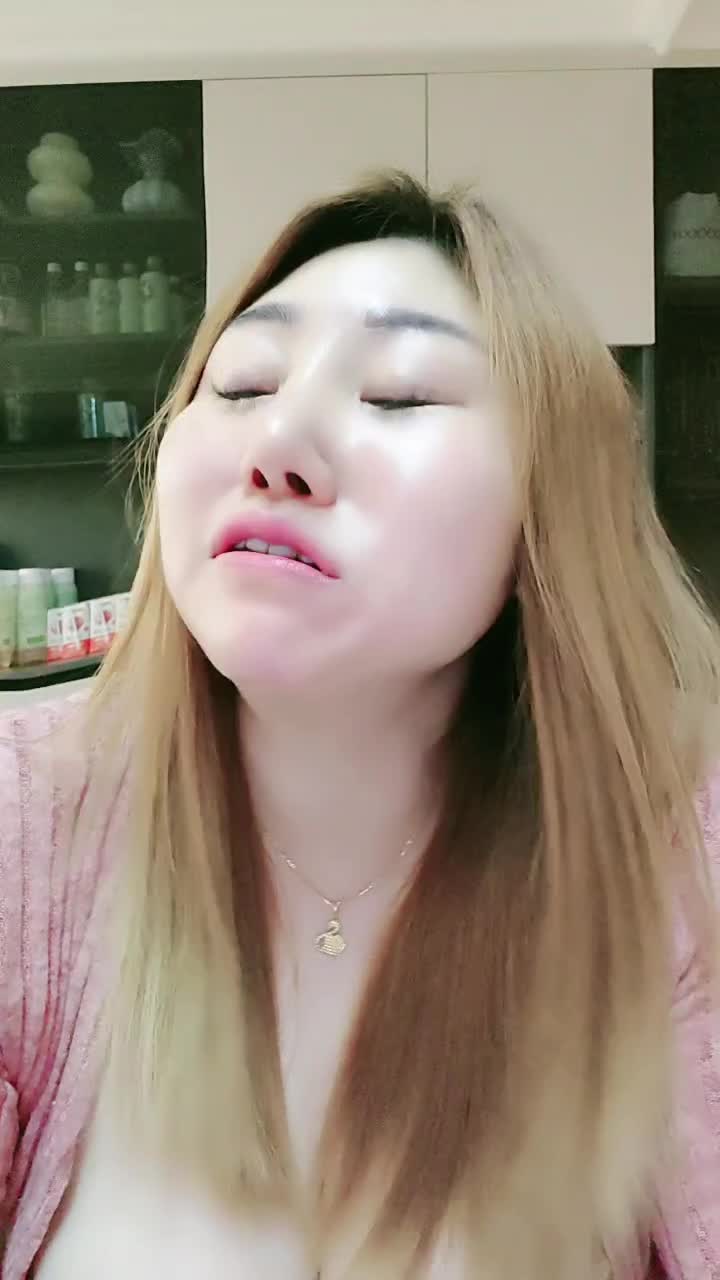 F杯乐乐】真是又白又大又圆又软~模拟口交~闺蜜上阵【10V】 (7)