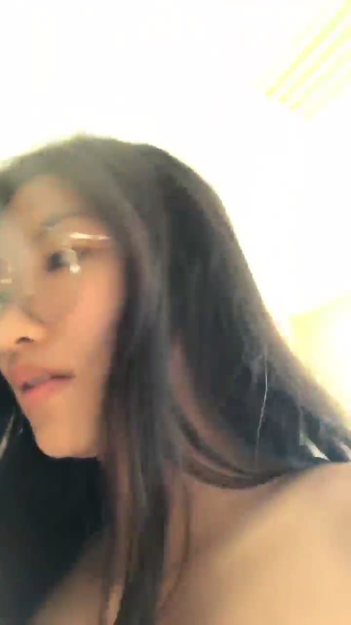 【跳跳蛇】超美巨乳身材绝品大尺度御姐~骚到被摄影师抓奶【42V】 (14)