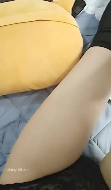 二次元的小萝莉【70后小奶狗】 黑丝诱惑~跳蛋自慰~掰穴喷尿【60v】 (7)