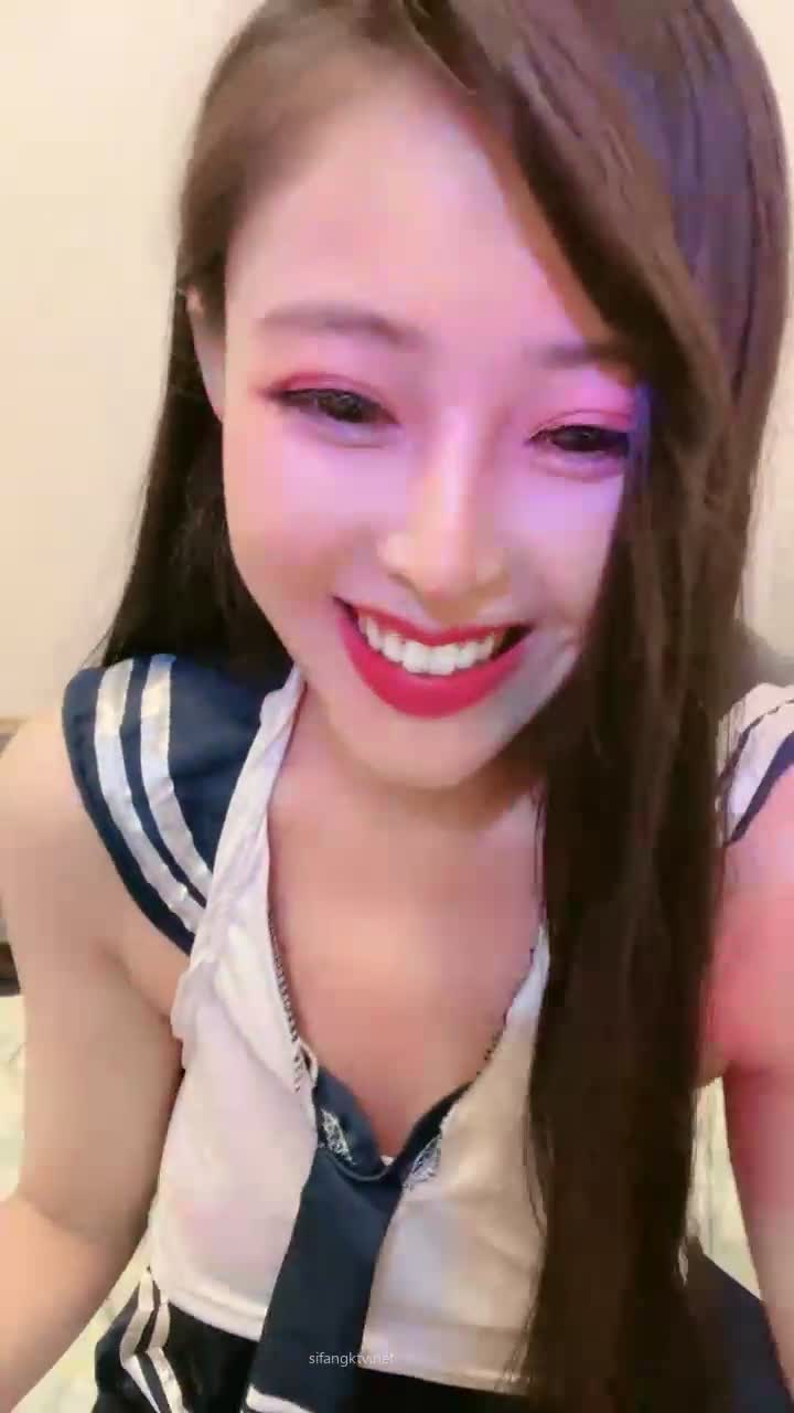 校花女神【奈美惠】极品女神~道具狂插~流白浆【13V】 (11)