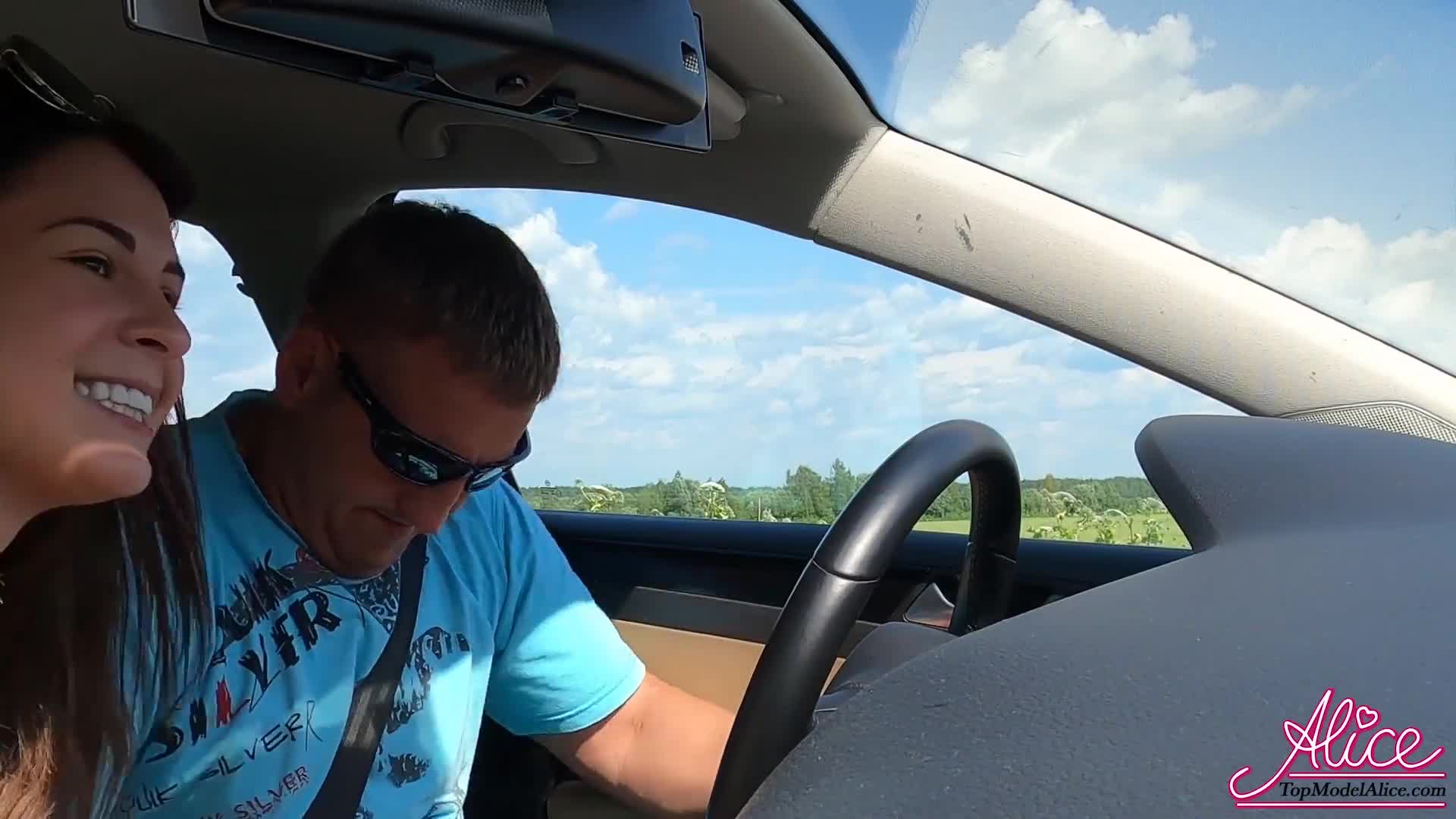 黑发支付出租车司机口交和硬粗暴的性行为 - 暨内 (ph5eff477a8be07)