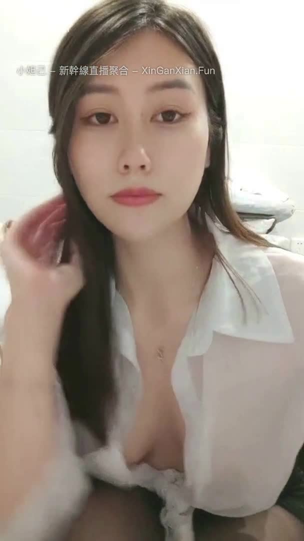 【布丁来了】多人求的超高颜值的可爱小美女和闺蜜激情大秀【31V】 (18)