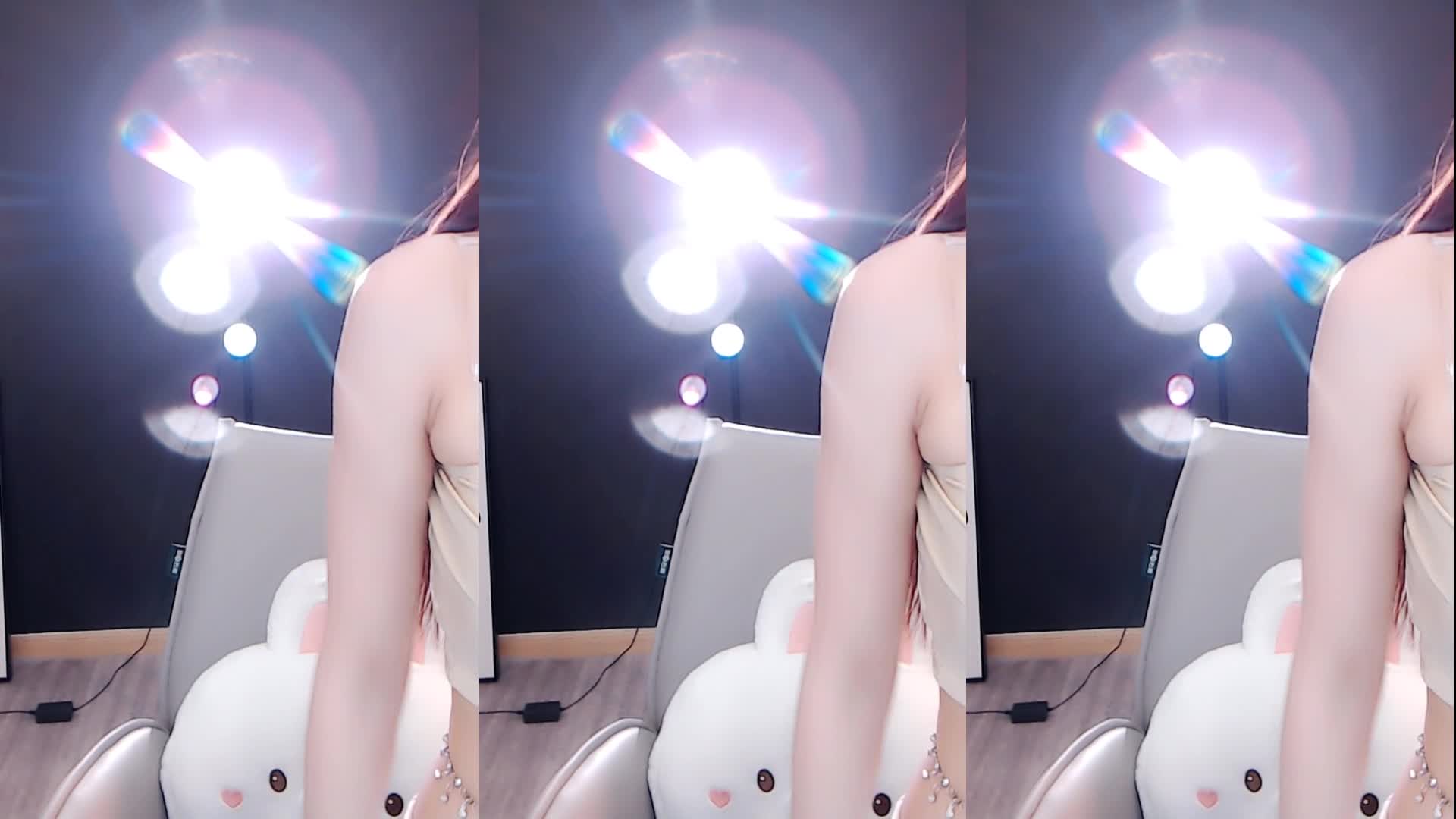 【Miu苏晓】23年7月8月热舞剪辑~火辣短裤~性感女仆【54V】 (3)