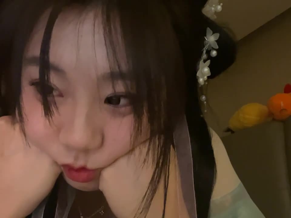 【Olivia】甩奶 道具自慰~高潮狂喷水【60v】 (65)