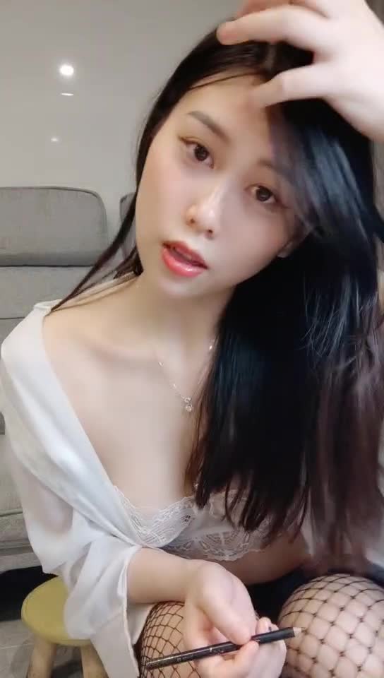 【布丁来了】多人求的超高颜值的可爱小美女和闺蜜激情大秀【31V】 (20)