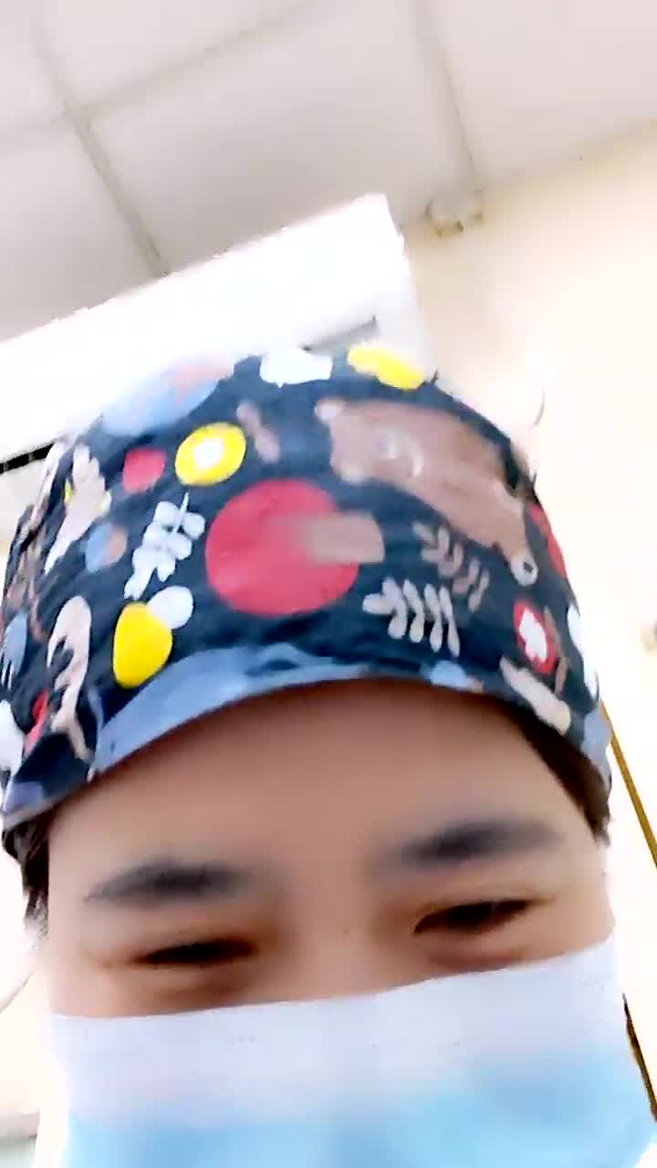 白衣天使 医生上班摸鱼 【浪荡美小护】上班玩丝袜真空跳蛋 【30v】 (2)