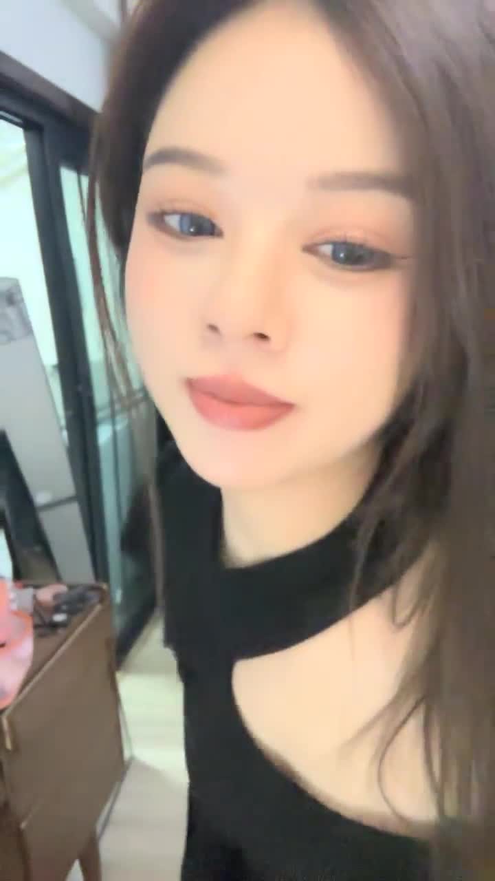 【财神爷的心尖宝贝】酒吧女神~全裸热舞~沐浴道具自慰 【61V】 (58)