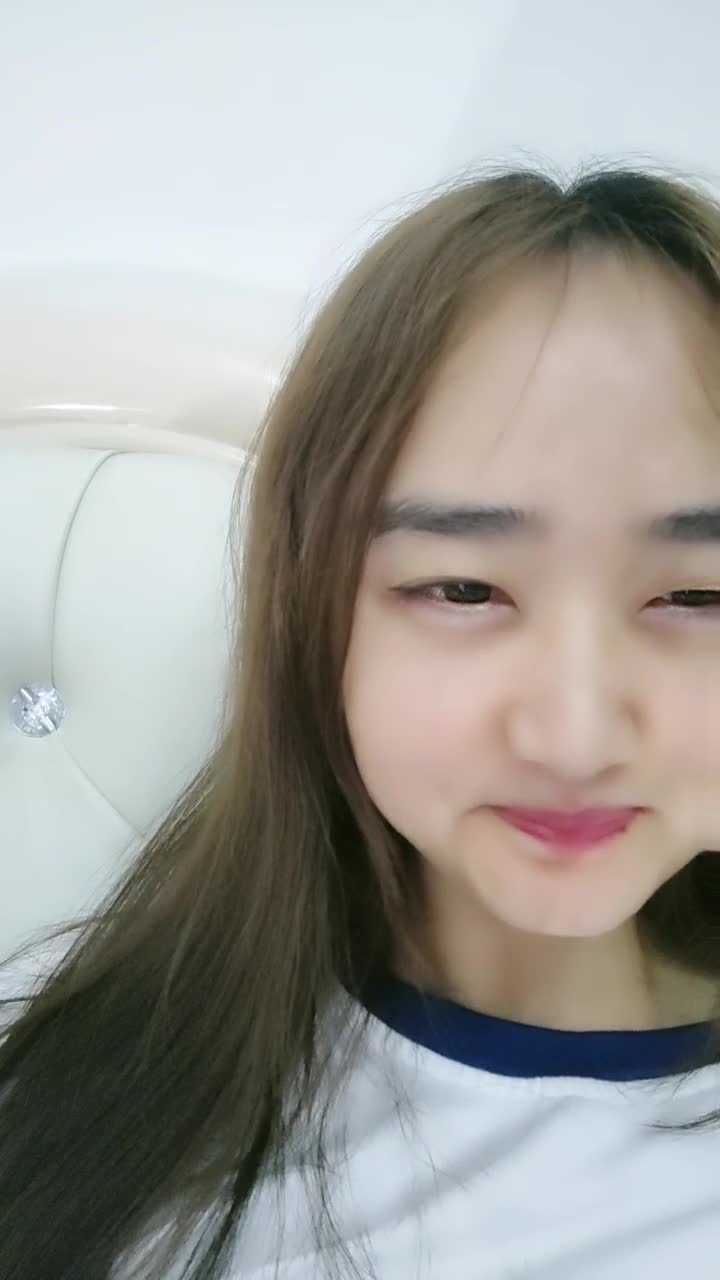 【妹妹的闺蜜】全裸劲舞弹古筝 抖奶性感裸舞【10v】 (8)