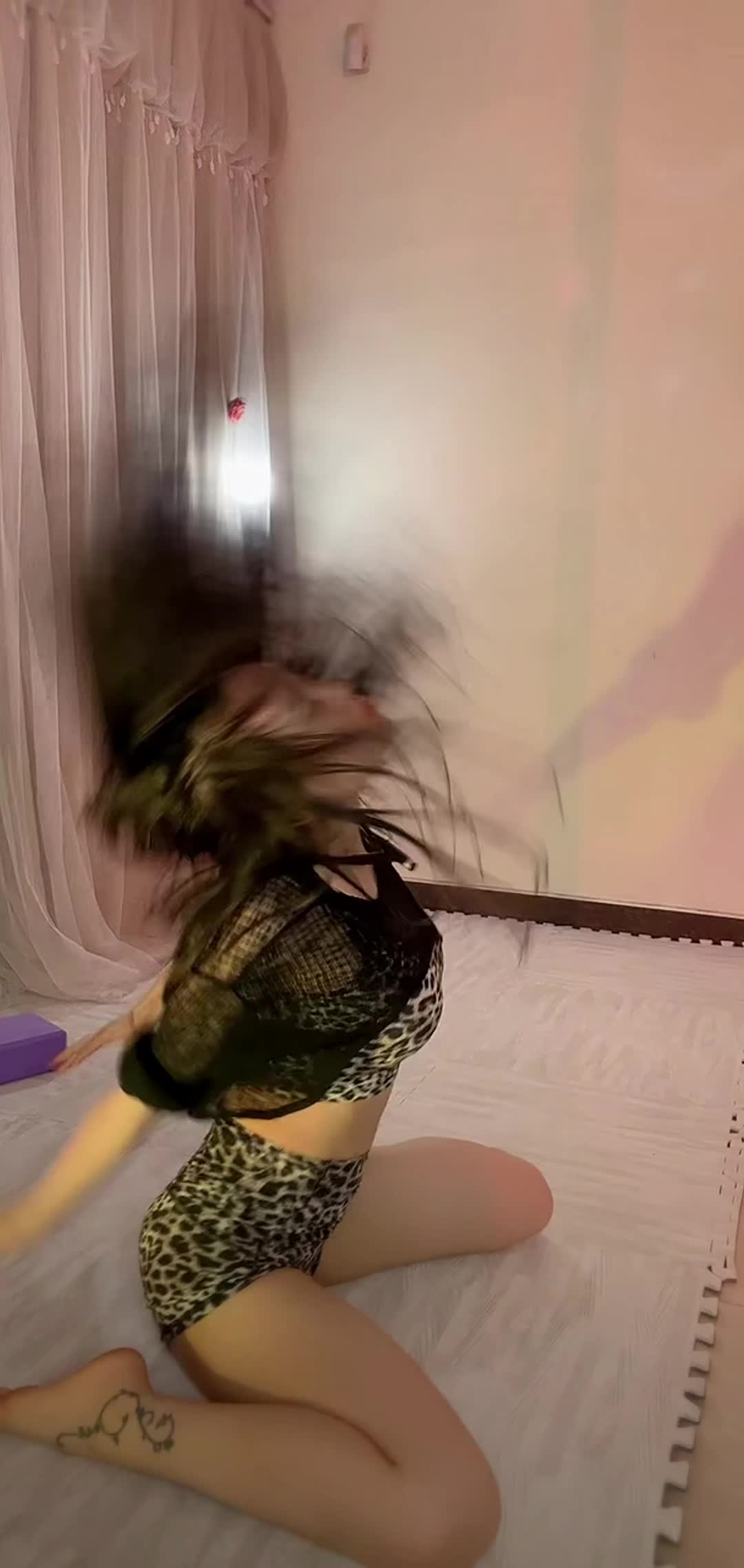 阿紫爱钢管舞 热舞