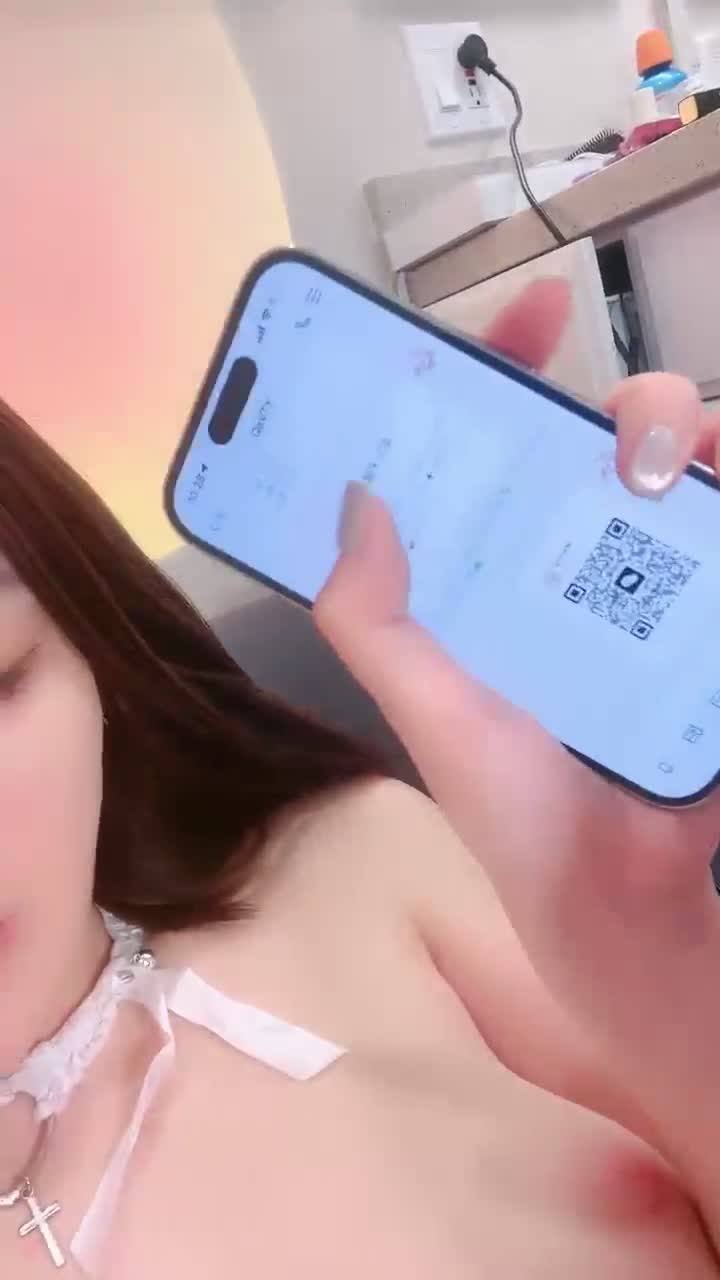 全网第一嫩穴女神回归【王动物马里布】温州网红女神~顶级身材~绝美粉逼~道具抽插 【78V】 (78)