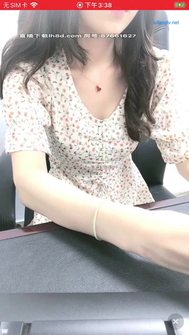 【九秋之菊】白天上班厕所抠逼喷水 晚上脱光自慰【60v】 (26)