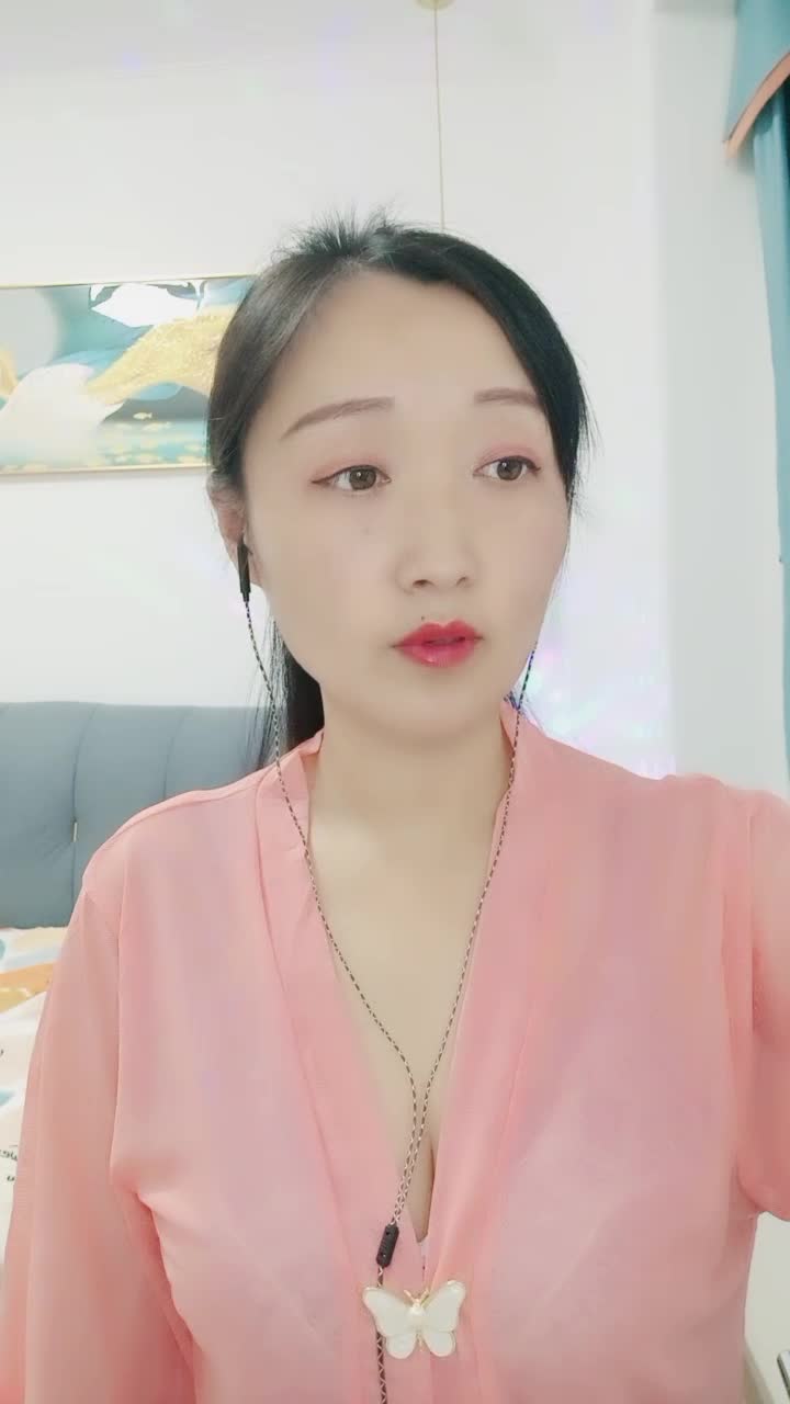 【允儿轻歌曼舞】性感熟妇格式服装诱惑裸舞【18V】 (16)