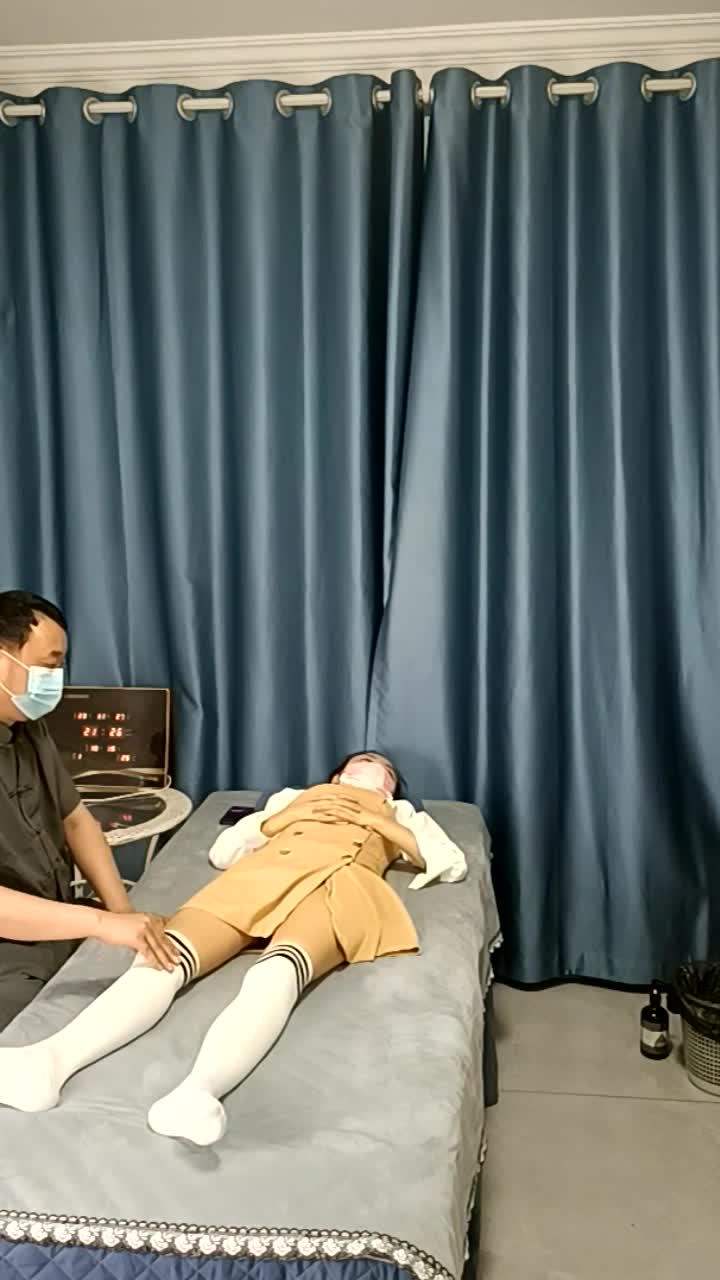 老板娘SPA私密大保健【养生私密会所】 被技师啪啪【15v】 (14)